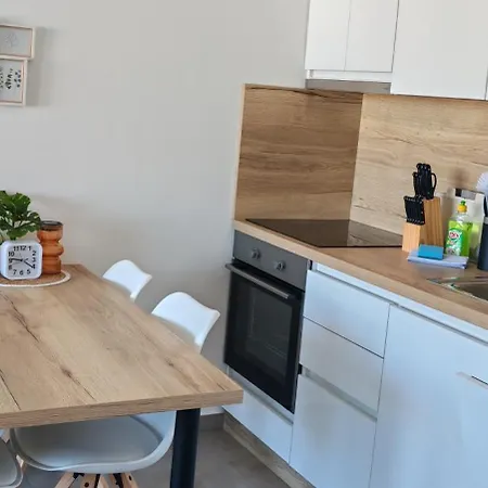 Lara Appartement Nin